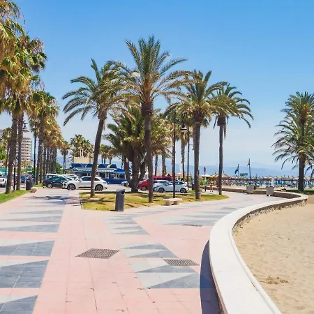 Apartament Cubo's Tower Of London Torremolinos