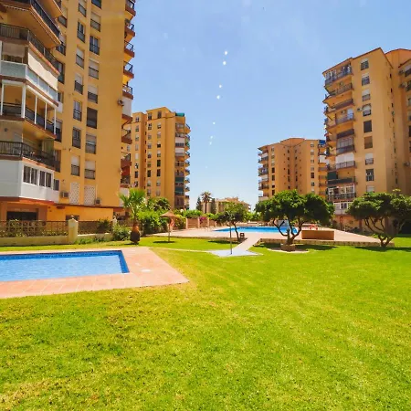 Cubo's Tower Of London Torremolinos